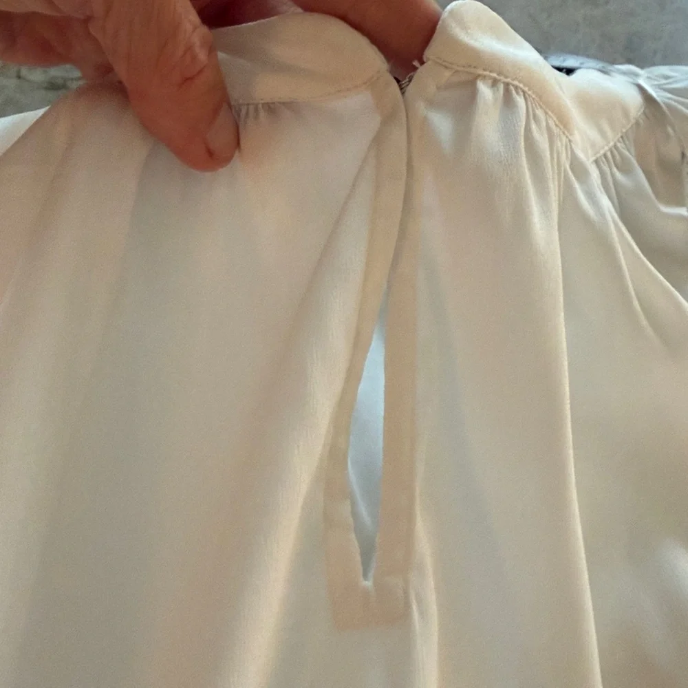Ann Taylor Ivory Long Sleeve Peasant Top Medium - Picture 5 of 10